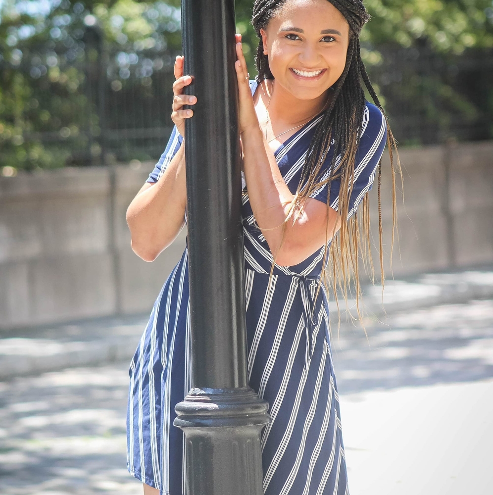 Meet your Posher, Alexis